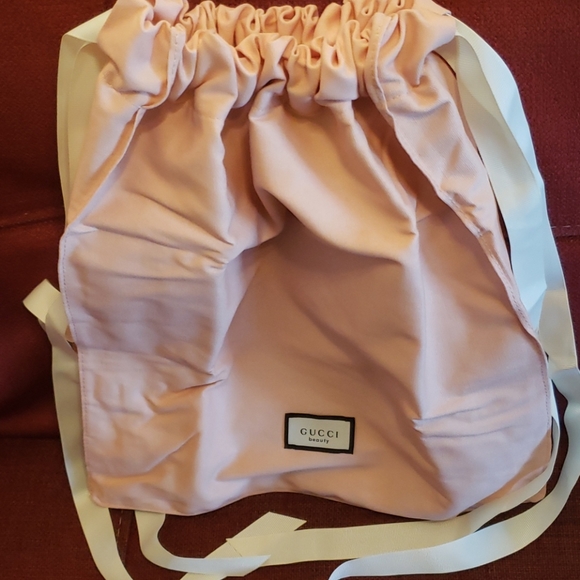 LARGE GUCCI BEAUTY POUCH. - Picture 3 of 7